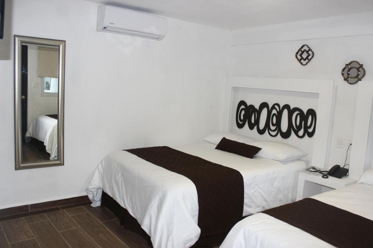 Hotel Celin Acapulco Exterior photo